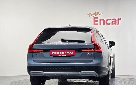 Volvo V90 Cross Country I рестайлинг, 2023 год, 5 990 000 рублей, 3 фотография