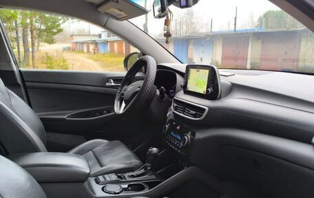 Hyundai Tucson III, 2019 год, 2 150 000 рублей, 2 фотография