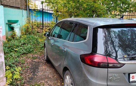 Opel Zafira C рестайлинг, 2014 год, 1 050 000 рублей, 10 фотография