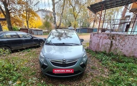 Opel Zafira C рестайлинг, 2014 год, 1 050 000 рублей, 6 фотография