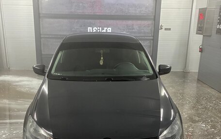 Volkswagen Polo VI (EU Market), 2011 год, 650 000 рублей, 3 фотография