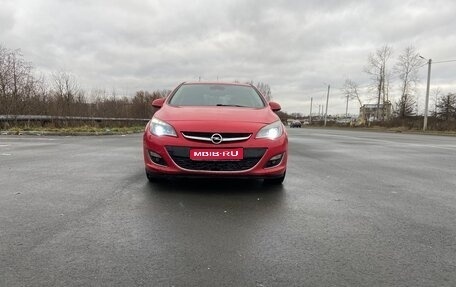 Opel Astra J, 2012 год, 675 000 рублей, 1 фотография