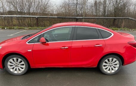 Opel Astra J, 2012 год, 675 000 рублей, 3 фотография