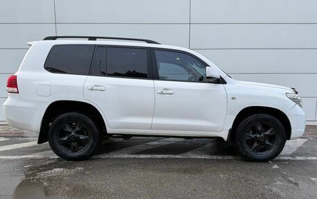 Toyota Land Cruiser 200, 2010 год, 2 550 000 рублей, 6 фотография