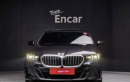 BMW 5 серия, 2025 год, 1 фотография