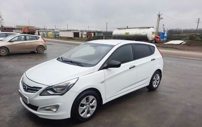 Hyundai Solaris II рестайлинг, 2015 год, 720 000 рублей, 1 фотография