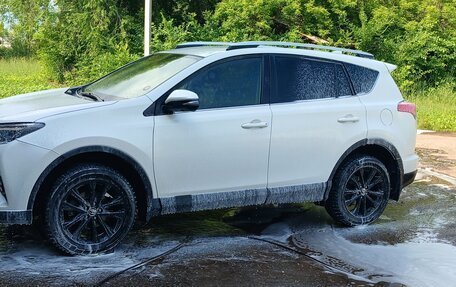 Toyota RAV4, 2015 год, 2 050 000 рублей, 1 фотография