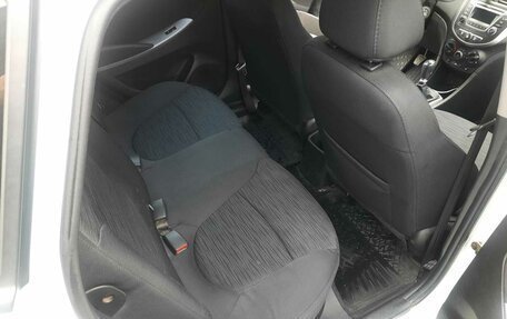 Hyundai Solaris II рестайлинг, 2015 год, 720 000 рублей, 12 фотография