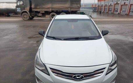 Hyundai Solaris II рестайлинг, 2015 год, 720 000 рублей, 7 фотография