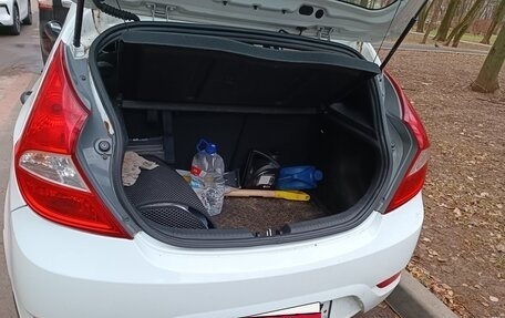 Hyundai Solaris II рестайлинг, 2013 год, 1 150 000 рублей, 6 фотография