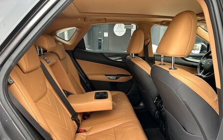 Lexus NX, 2023 год, 6 400 000 рублей, 17 фотография