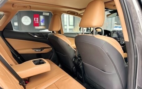 Lexus NX, 2023 год, 6 400 000 рублей, 16 фотография