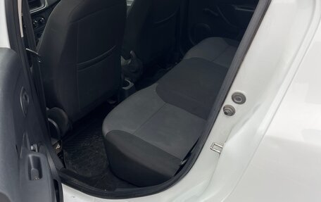 Renault Logan II, 2021 год, 720 000 рублей, 10 фотография