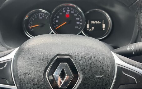 Renault Logan II, 2021 год, 720 000 рублей, 14 фотография