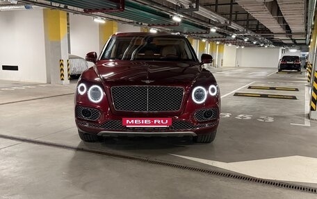 Bentley Bentayga I, 2016 год, 8 400 000 рублей, 2 фотография