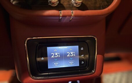 Bentley Bentayga I, 2016 год, 8 400 000 рублей, 15 фотография