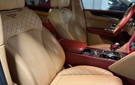 Bentley Bentayga I, 2016 год, 8 400 000 рублей, 14 фотография