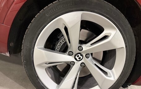 Bentley Bentayga I, 2016 год, 8 400 000 рублей, 21 фотография