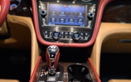 Bentley Bentayga I, 2016 год, 8 400 000 рублей, 23 фотография