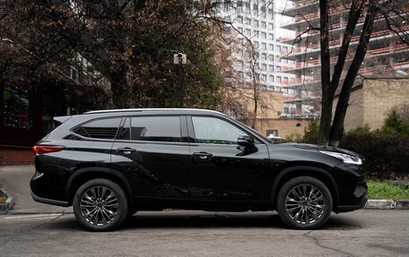 Toyota Highlander, 2025 год, 5 650 000 рублей, 3 фотография