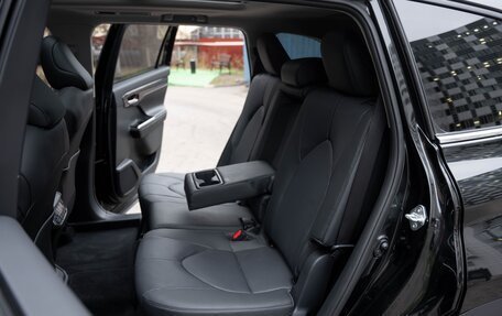 Toyota Highlander, 2025 год, 5 650 000 рублей, 28 фотография