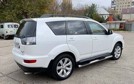 Mitsubishi Outlander III рестайлинг 3, 2011 год, 1 105 000 рублей, 5 фотография