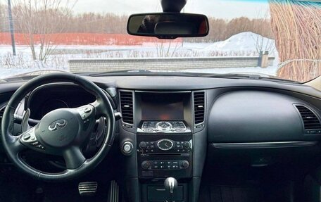 Infiniti QX70, 2014 год, 2 900 000 рублей, 2 фотография