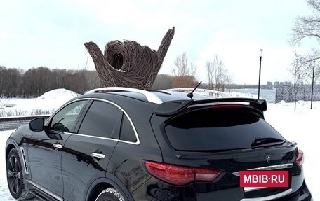 Infiniti QX70, 2014 год, 2 900 000 рублей, 16 фотография