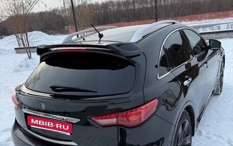 Infiniti QX70, 2014 год, 2 900 000 рублей, 15 фотография