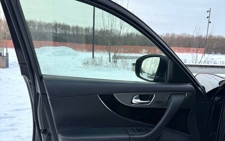 Infiniti QX70, 2014 год, 2 900 000 рублей, 27 фотография