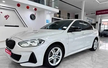 BMW 1 серия, 2022 год, 2 200 000 рублей, 1 фотография