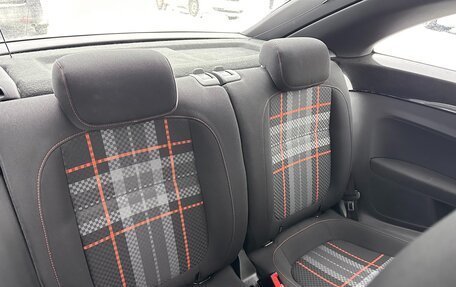 Volkswagen Beetle, 2015 год, 1 097 000 рублей, 10 фотография