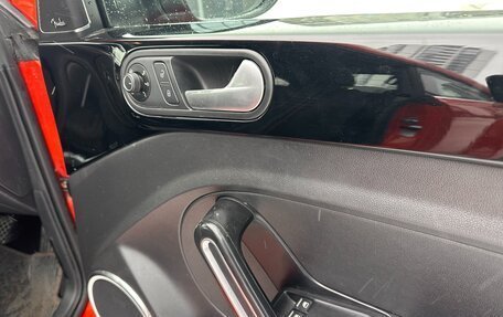 Volkswagen Beetle, 2015 год, 1 097 000 рублей, 12 фотография