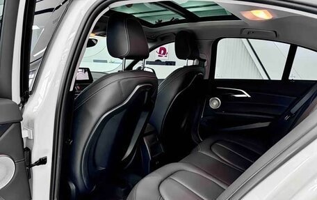 BMW 1 серия, 2022 год, 2 200 000 рублей, 12 фотография