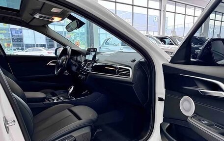 BMW 1 серия, 2022 год, 2 200 000 рублей, 13 фотография