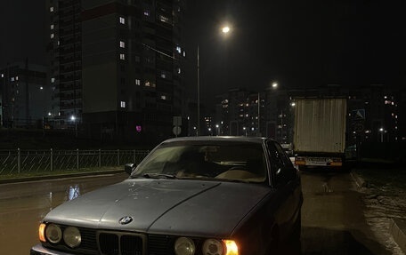 BMW 5 серия, 1989 год, 370 000 рублей, 2 фотография