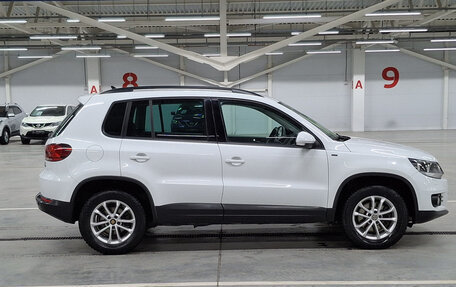 Volkswagen Tiguan I, 2016 год, 1 929 950 рублей, 4 фотография