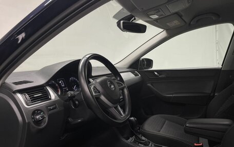 Skoda Rapid I, 2017 год, 1 300 000 рублей, 9 фотография