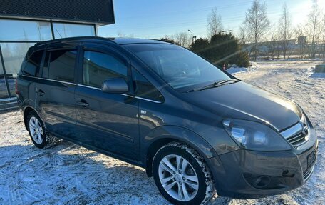 Opel Zafira B, 2011 год, 699 000 рублей, 3 фотография