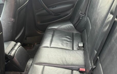 BMW 1 серия, 2004 год, 600 000 рублей, 6 фотография