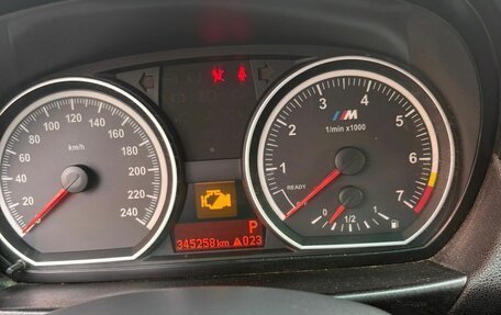 BMW 1 серия, 2004 год, 600 000 рублей, 10 фотография