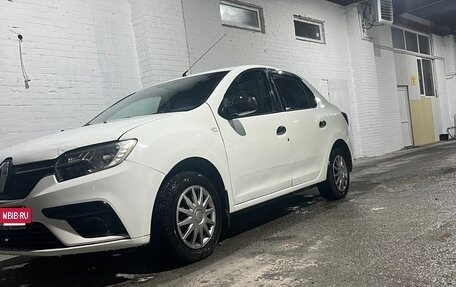 Renault Logan II, 2018 год, 450 000 рублей, 3 фотография