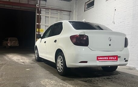Renault Logan II, 2018 год, 450 000 рублей, 4 фотография