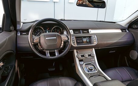 Land Rover Range Rover Evoque I, 2017 год, 2 490 000 рублей, 7 фотография