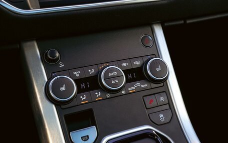 Land Rover Range Rover Evoque I, 2017 год, 2 490 000 рублей, 16 фотография