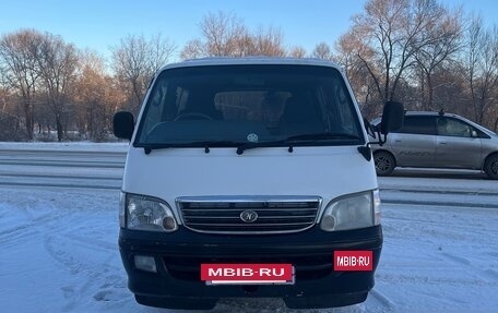 Toyota HiAce H100, 2001 год, 1 050 000 рублей, 2 фотография