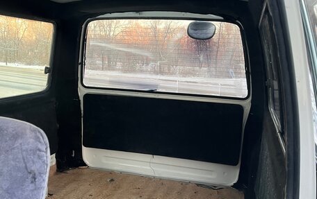 Toyota HiAce H100, 2001 год, 1 050 000 рублей, 13 фотография