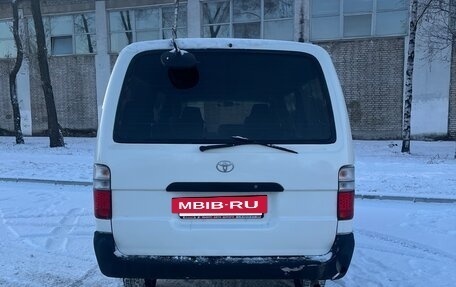 Toyota HiAce H100, 2001 год, 1 050 000 рублей, 5 фотография