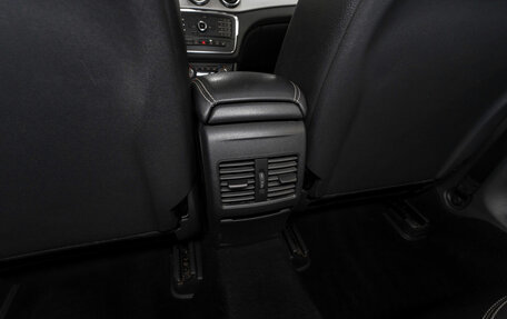 Mercedes-Benz CLA, 2015 год, 2 120 000 рублей, 13 фотография