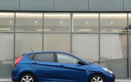 Hyundai Solaris II рестайлинг, 2011 год, 569 000 рублей, 3 фотография